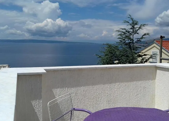 With Parking Spaces Klenovica, Novi Vinodolski - 11028 דירה